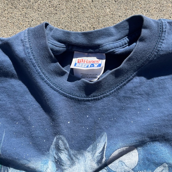 Vintage Wolf Tee - Picture 3 of 3